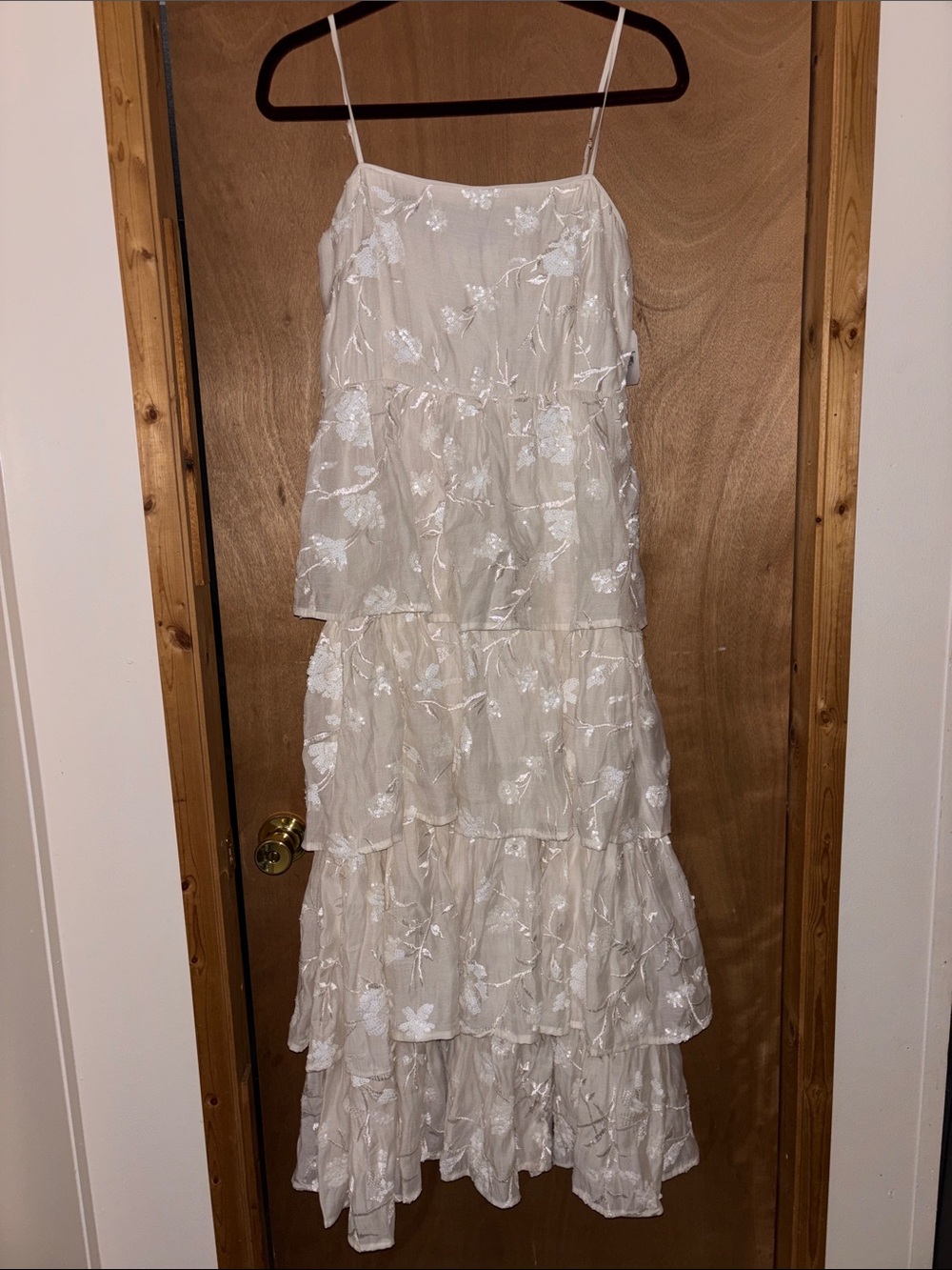 NWT Ivory Tiered Floral Maxi Dress